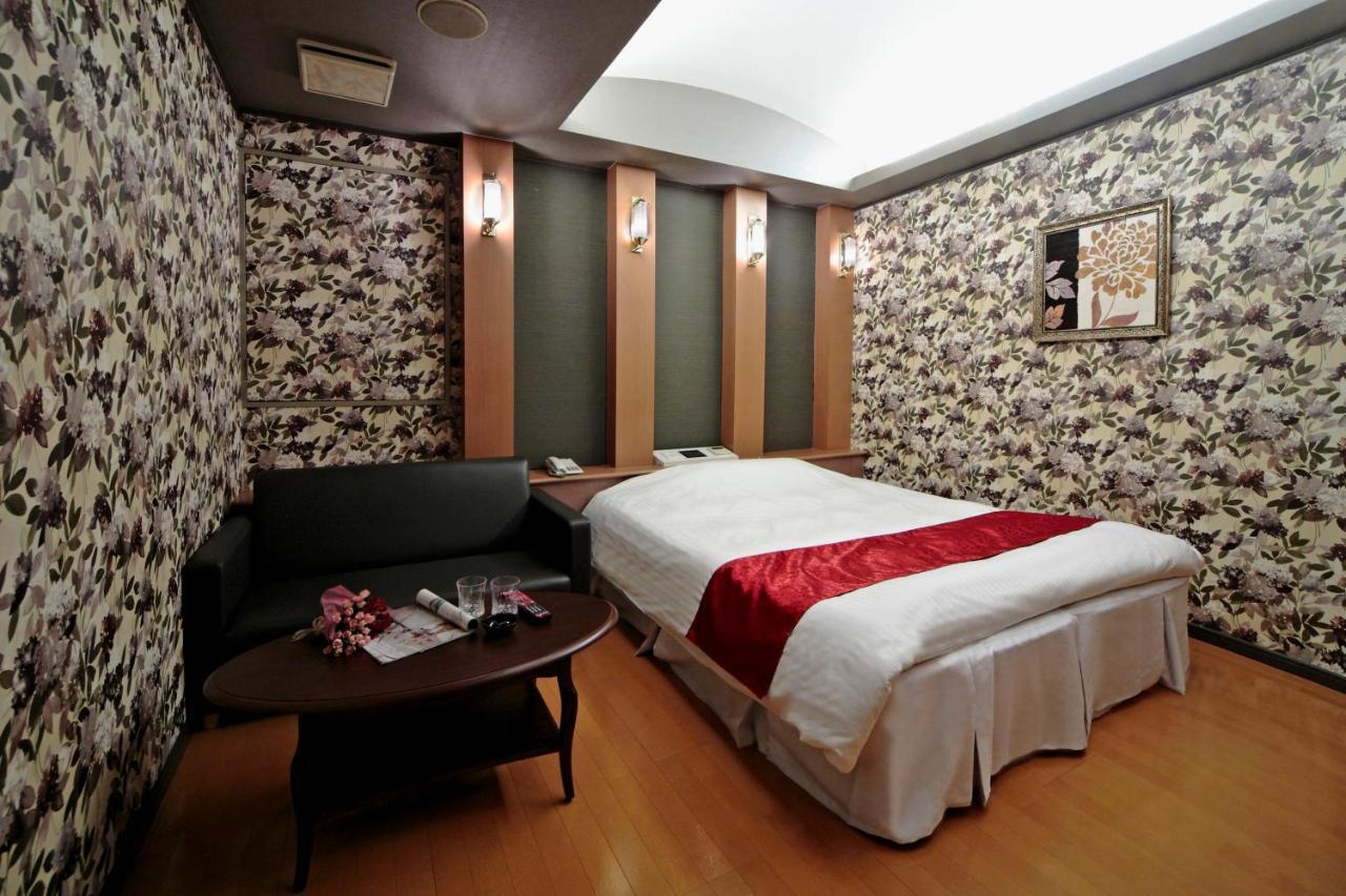 Hotel Lala Minato - Adult Only Нагоя Экстерьер фото
