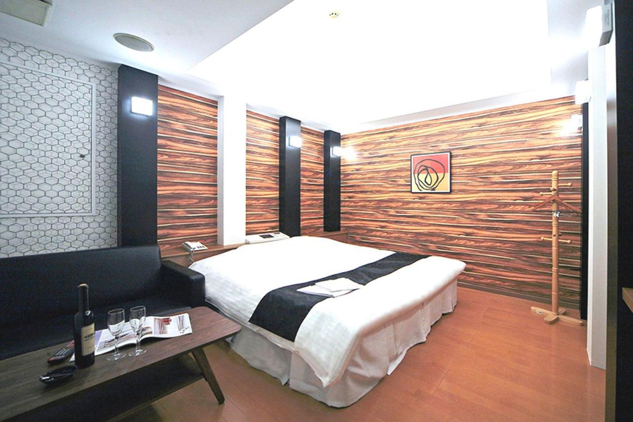 Hotel Lala Minato - Adult Only Нагоя Экстерьер фото